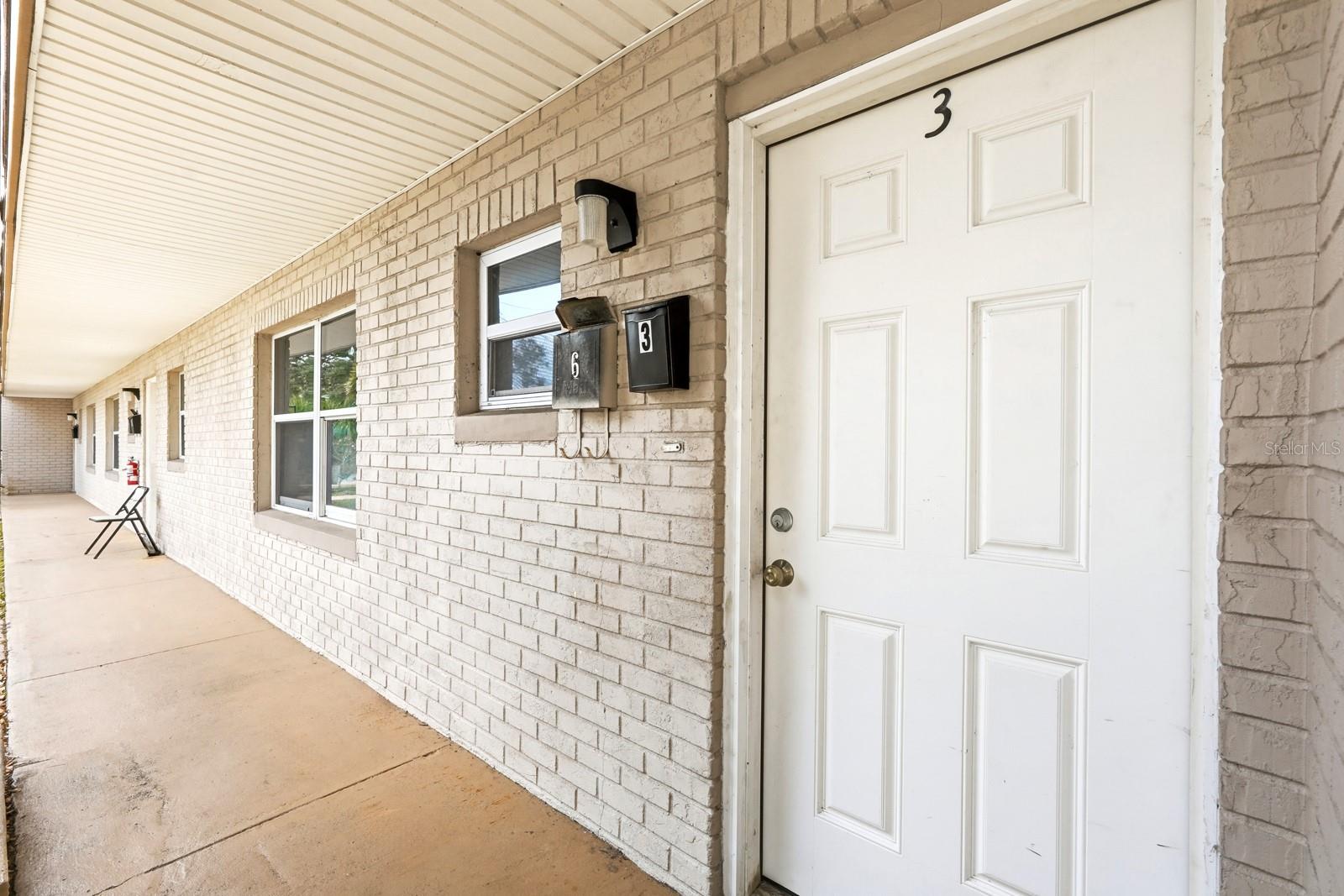 Image 8 of 41 For 805 Louisville Street