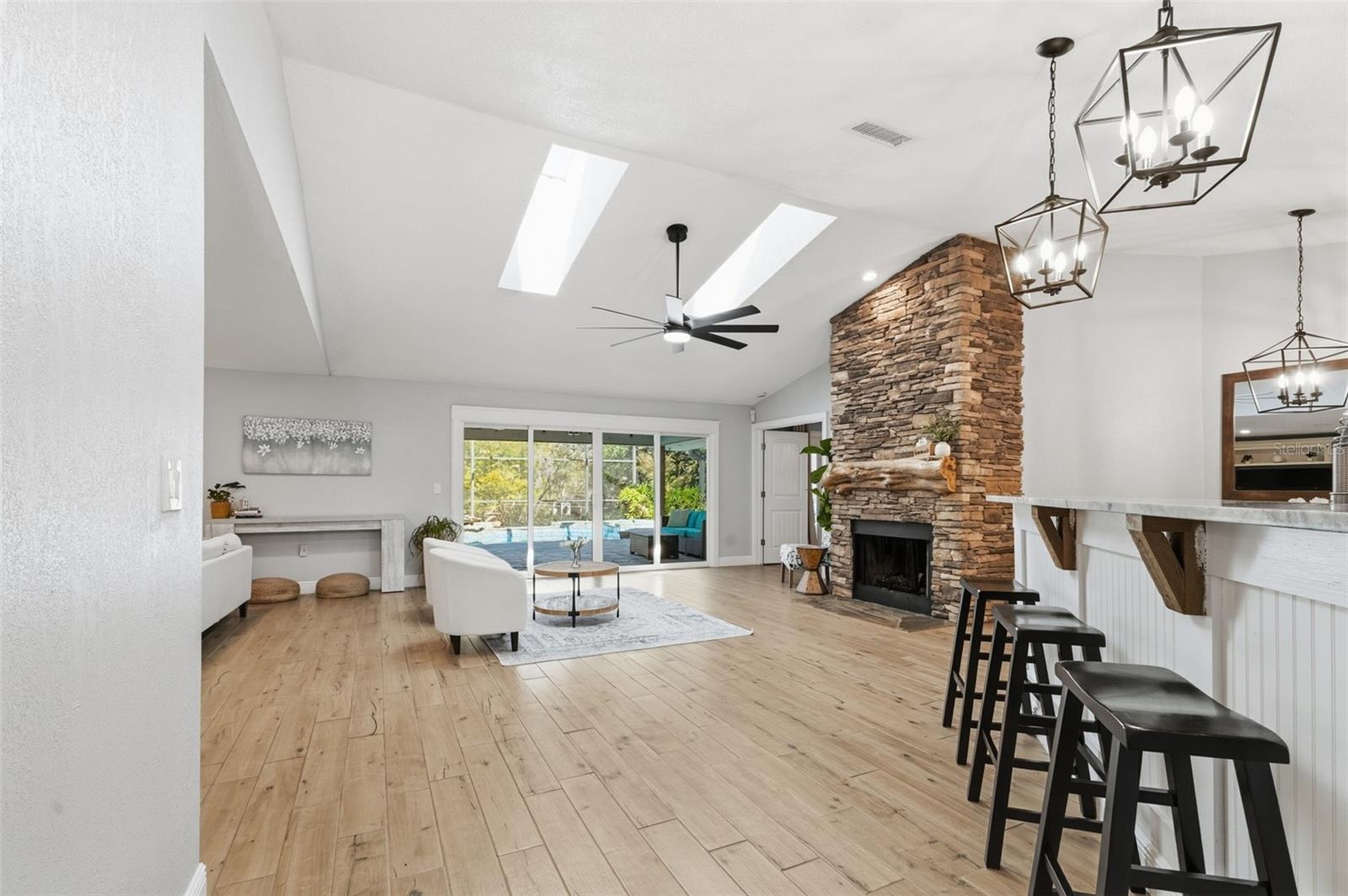 Image 11 of 100 For 717 Breckenridge Drive