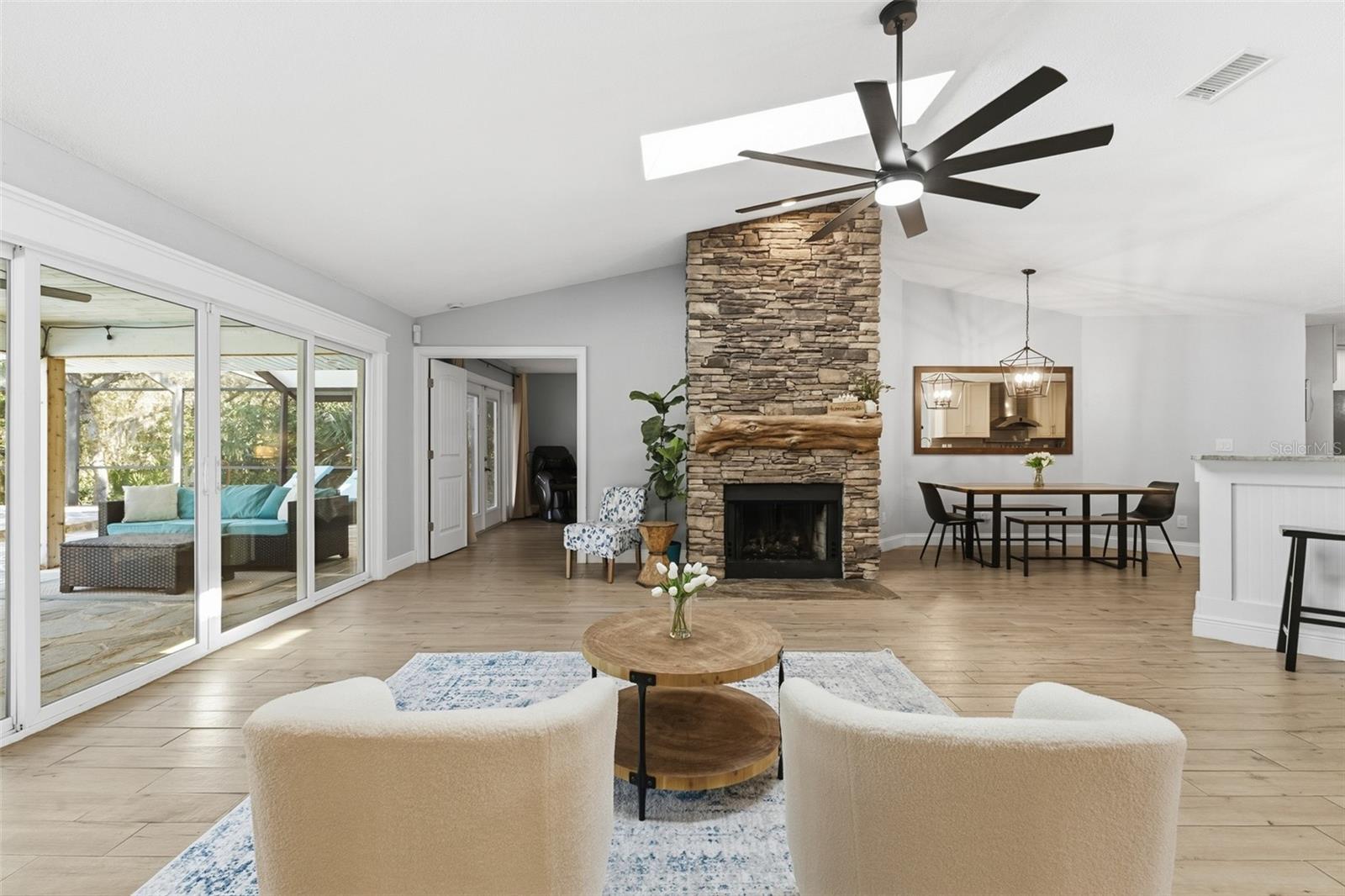 Image 17 of 100 For 717 Breckenridge Drive