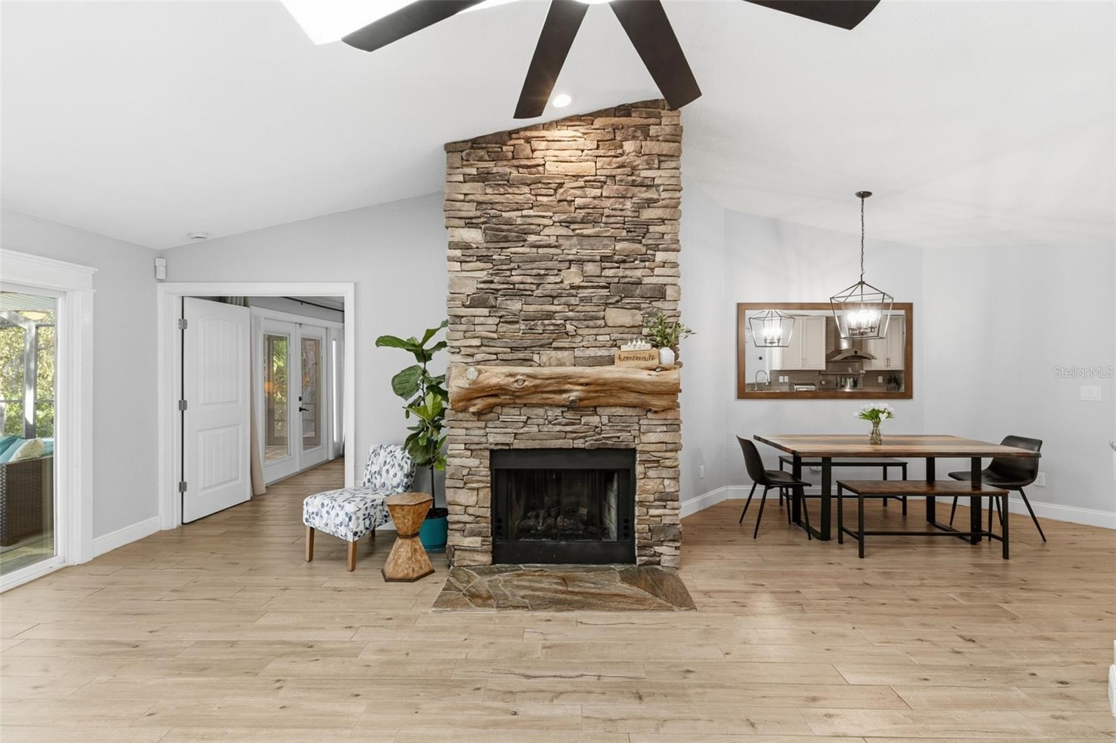 Image 18 of 100 For 717 Breckenridge Drive