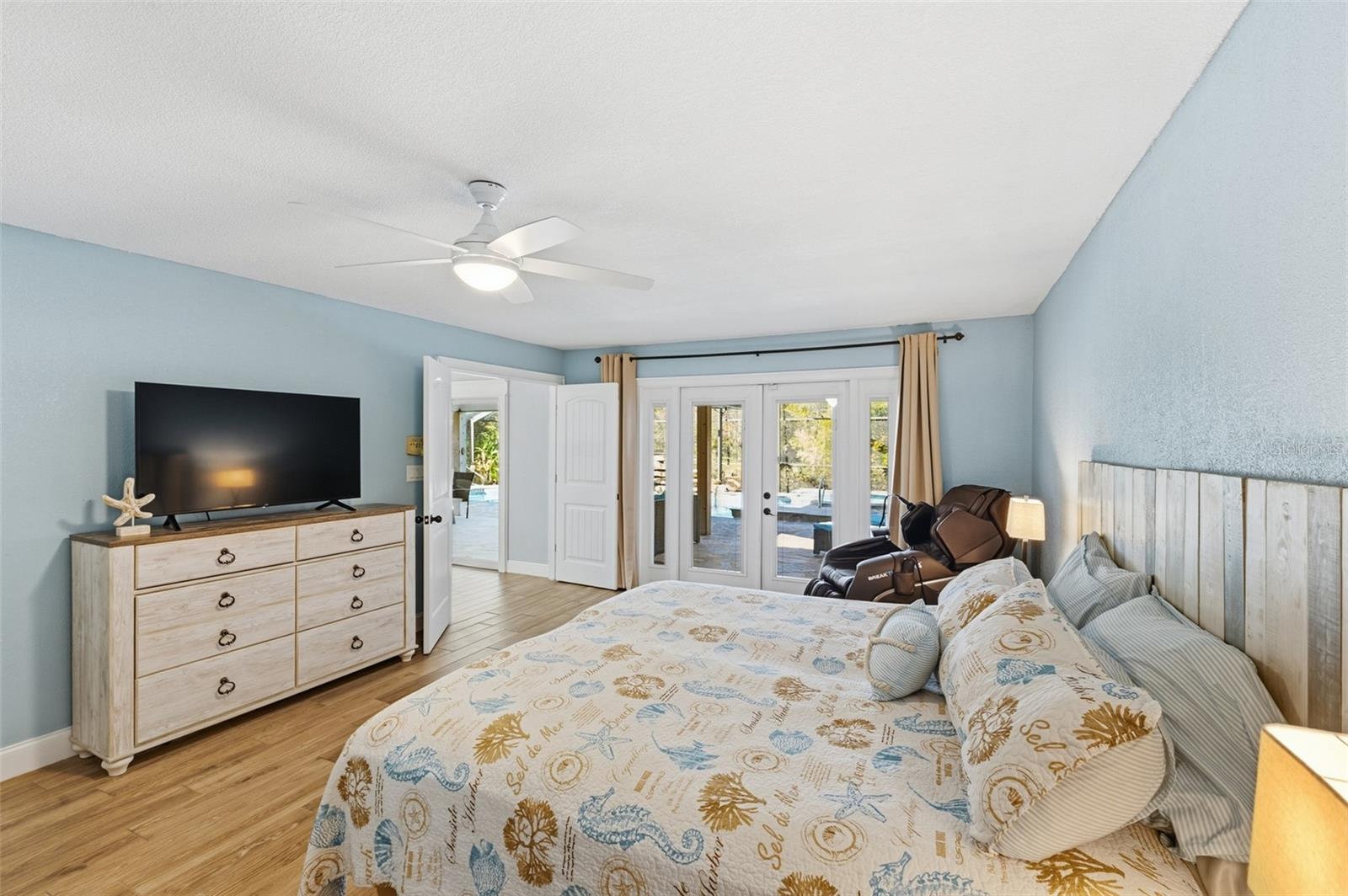 Image 49 of 100 For 717 Breckenridge Drive