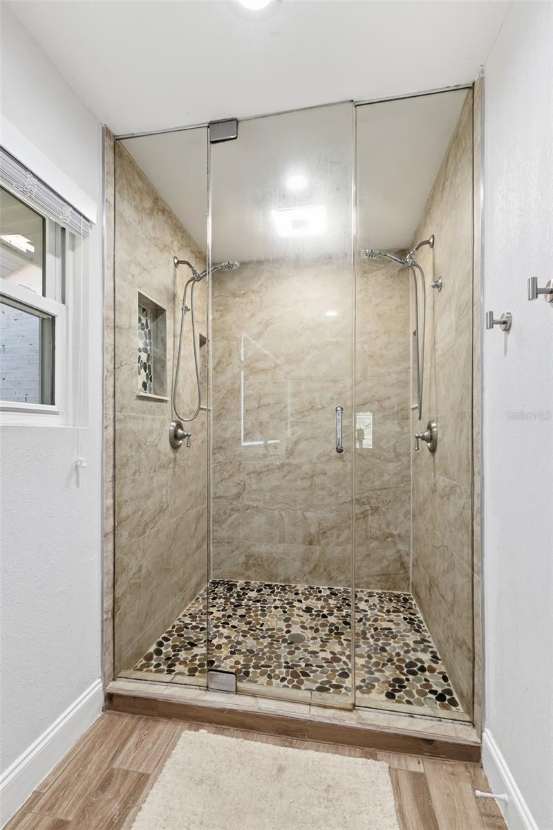 Image 52 of 100 For 717 Breckenridge Drive