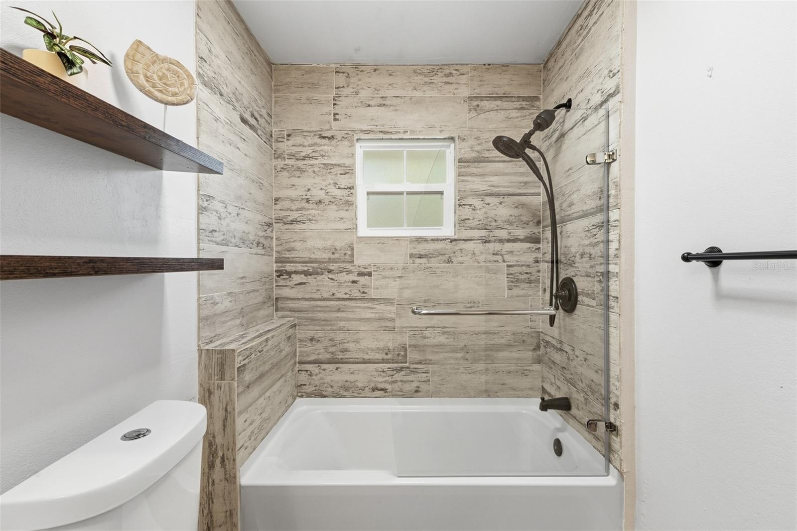 Image 61 of 100 For 717 Breckenridge Drive