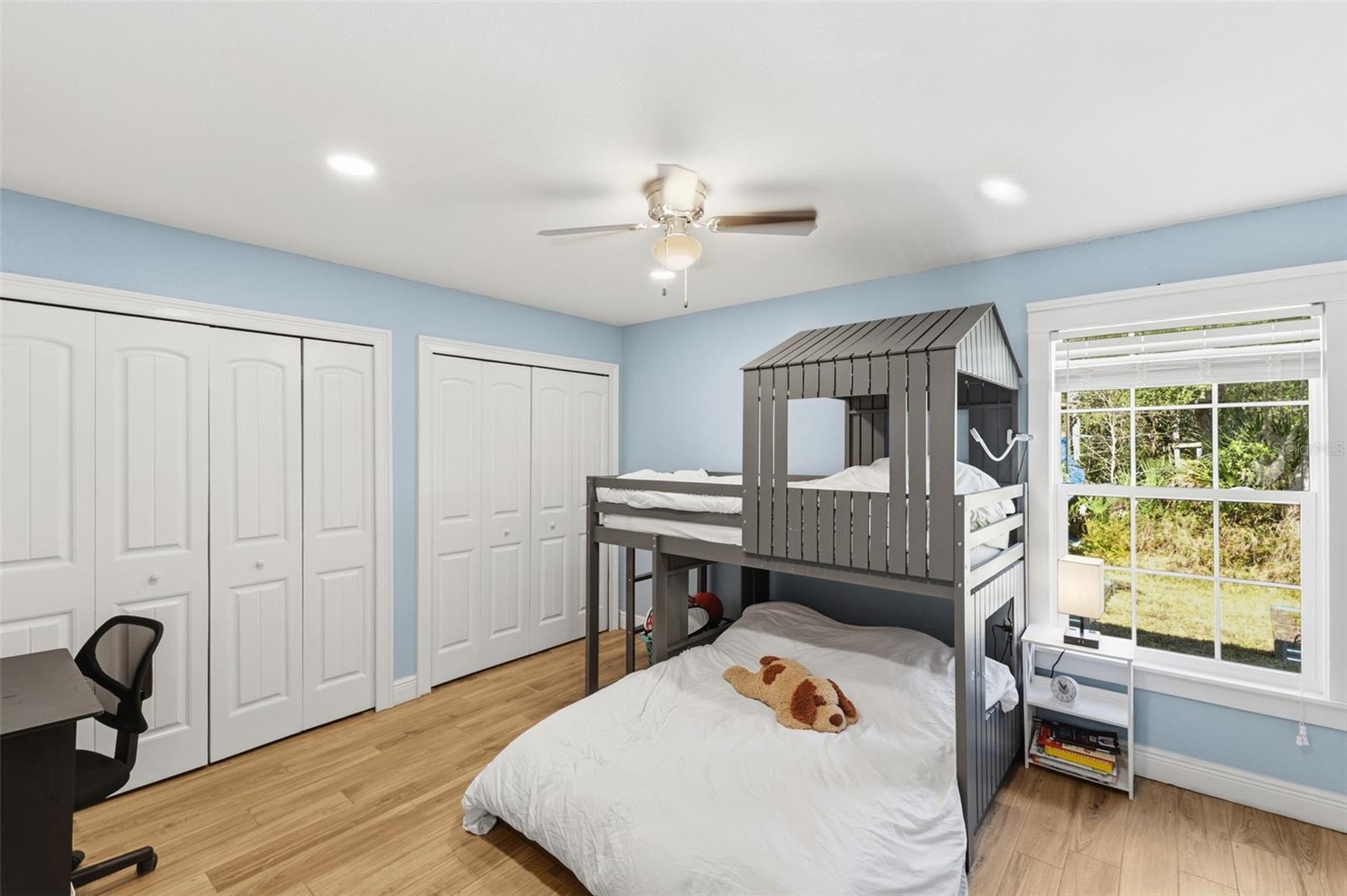 Image 62 of 100 For 717 Breckenridge Drive