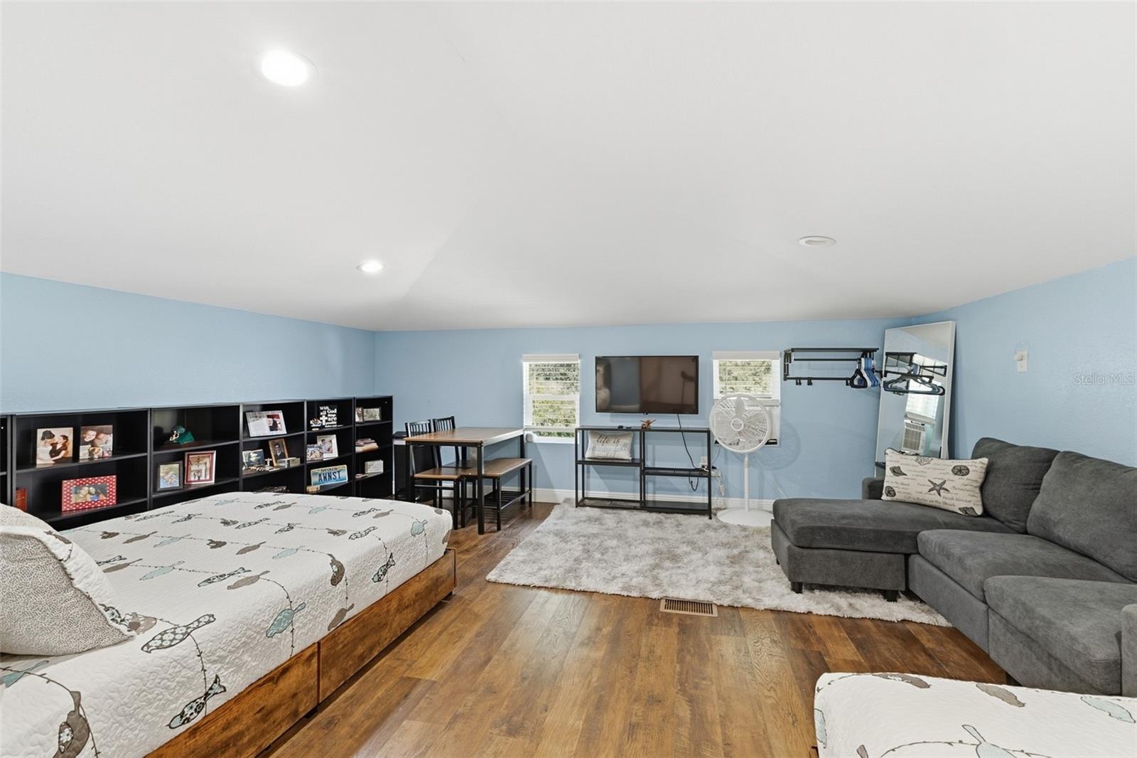 Image 75 of 100 For 717 Breckenridge Drive