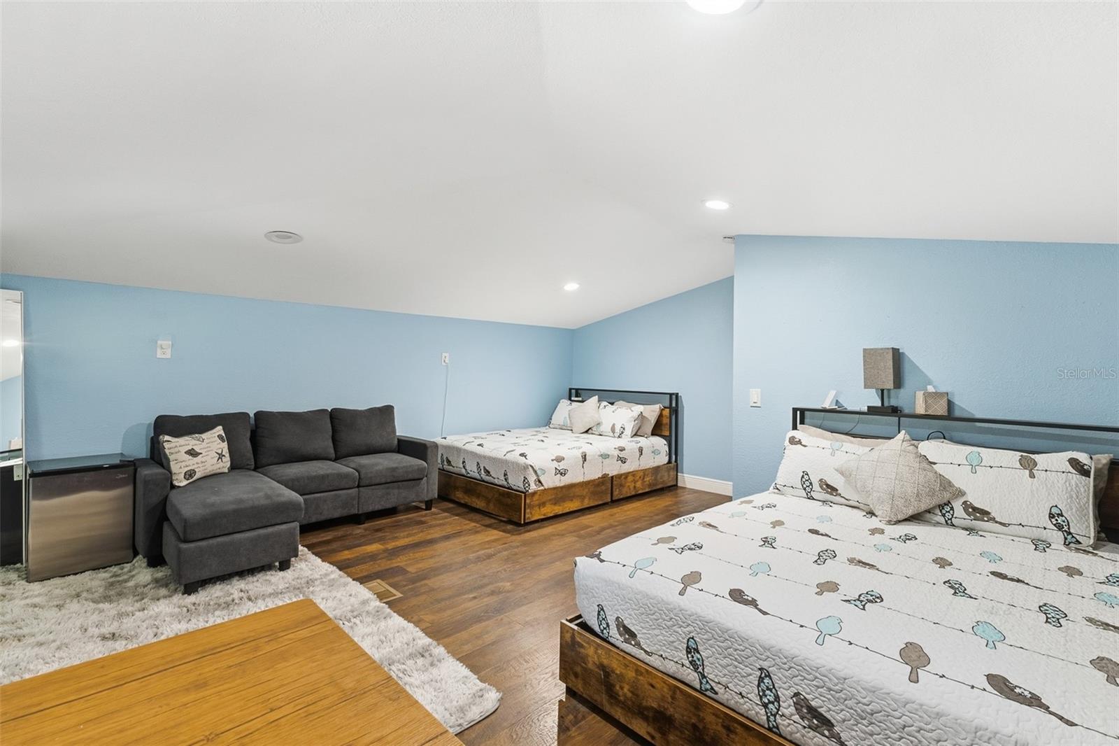 Image 76 of 100 For 717 Breckenridge Drive