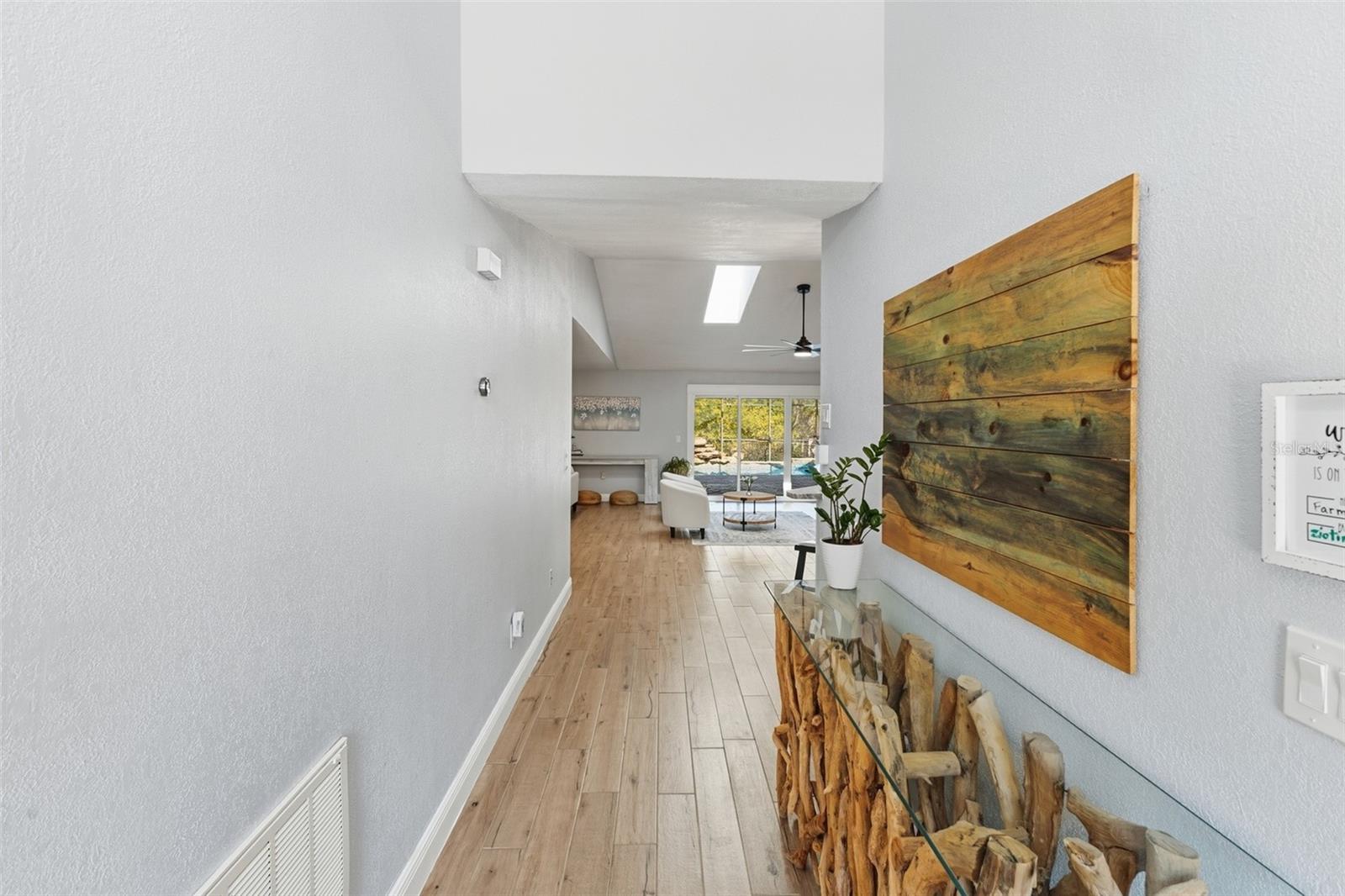 Image 9 of 100 For 717 Breckenridge Drive