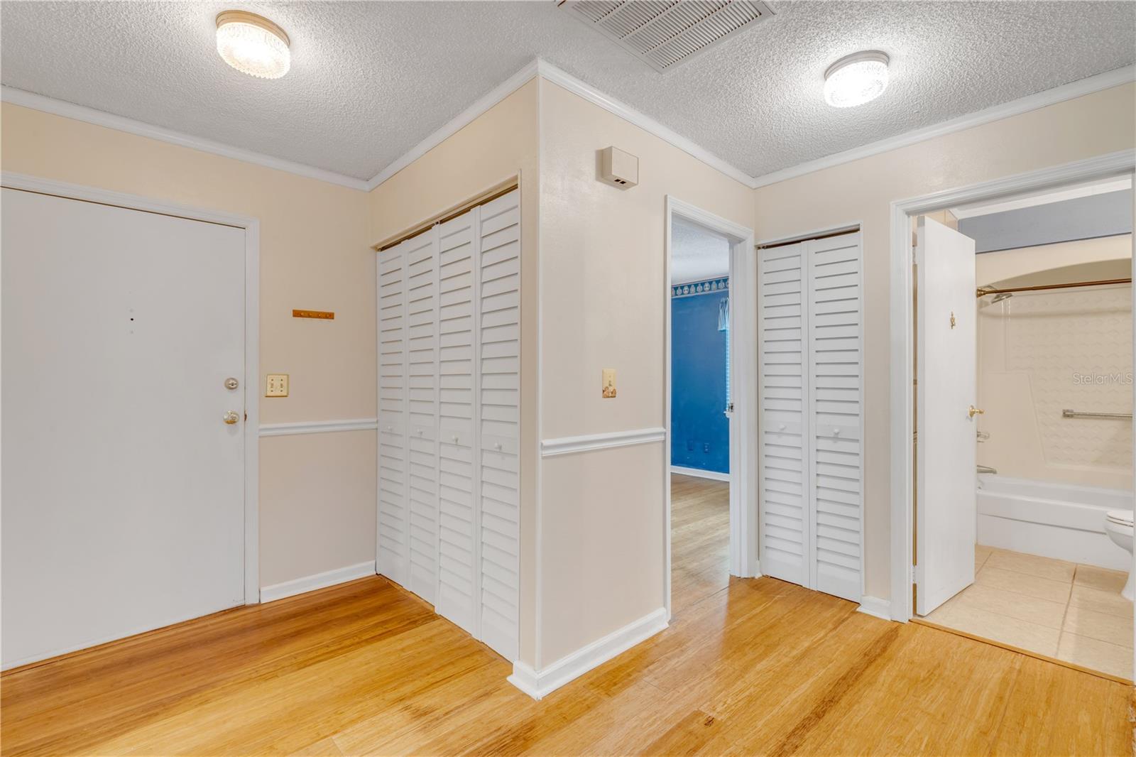 Image 10 of 22 For 6 Stymie Lane