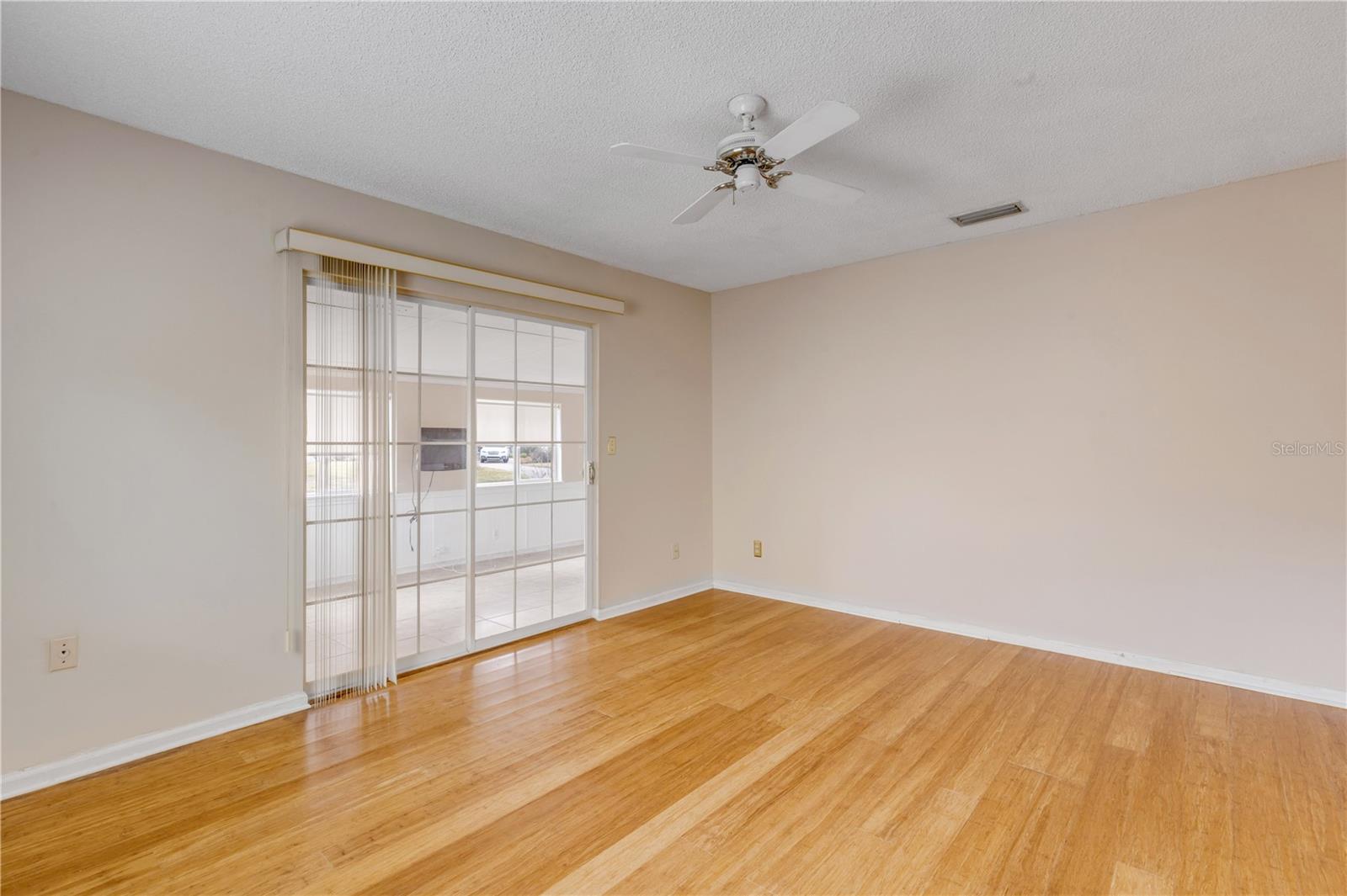 Image 14 of 22 For 6 Stymie Lane