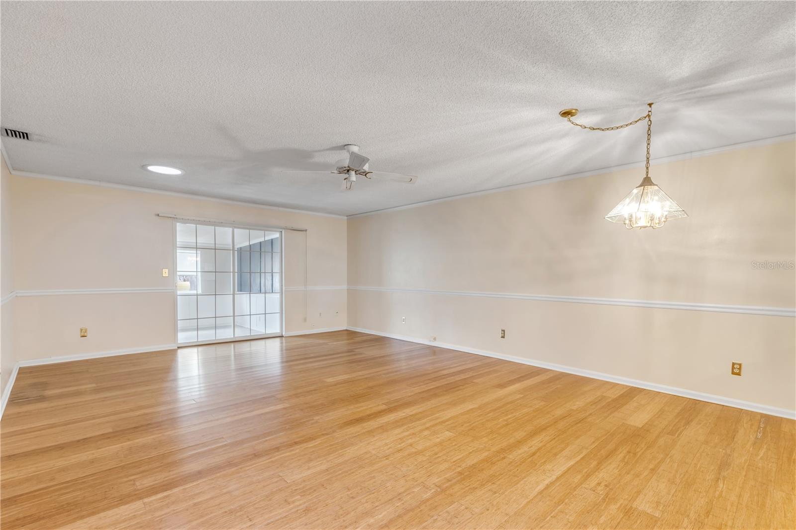 Image 8 of 22 For 6 Stymie Lane