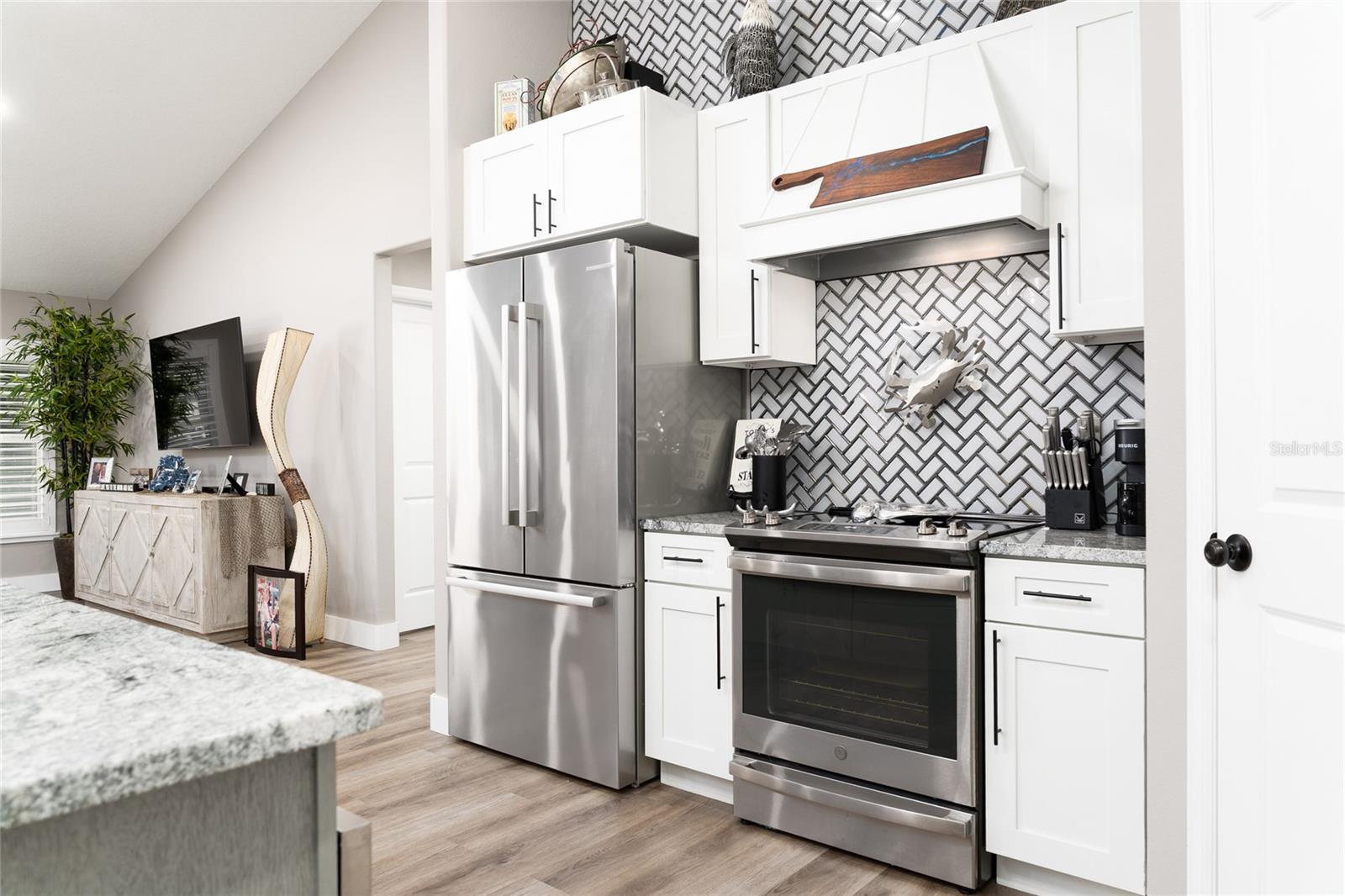 Image 12 of 40 For 830 Fairway Drive