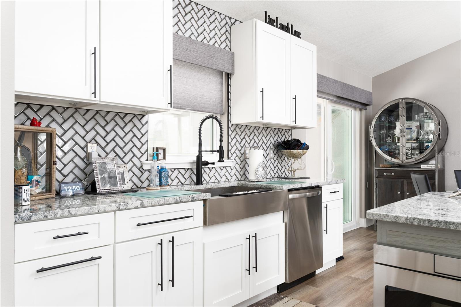 Image 13 of 40 For 830 Fairway Drive