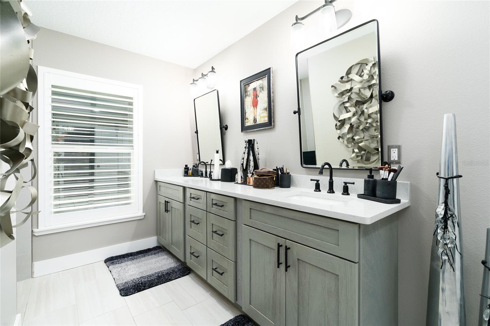 Image 18 of 40 For 830 Fairway Drive