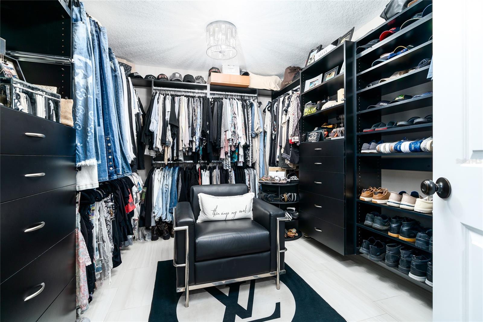 Image 21 of 40 For 830 Fairway Drive