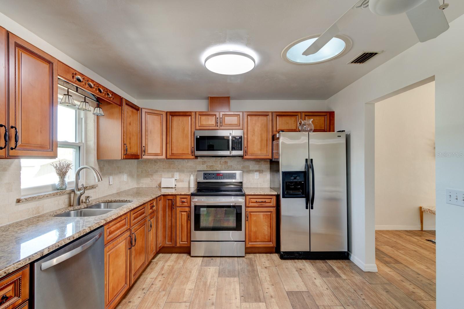 Image 11 of 40 For 117 Azalea Road