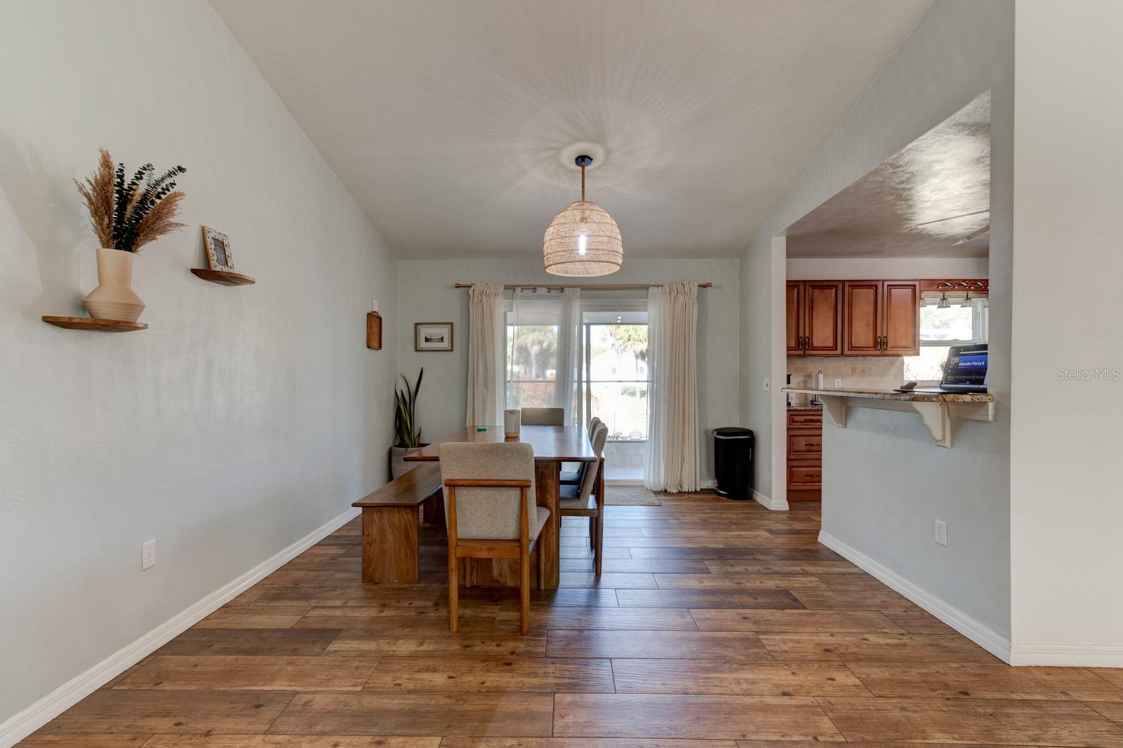 Image 12 of 40 For 117 Azalea Road