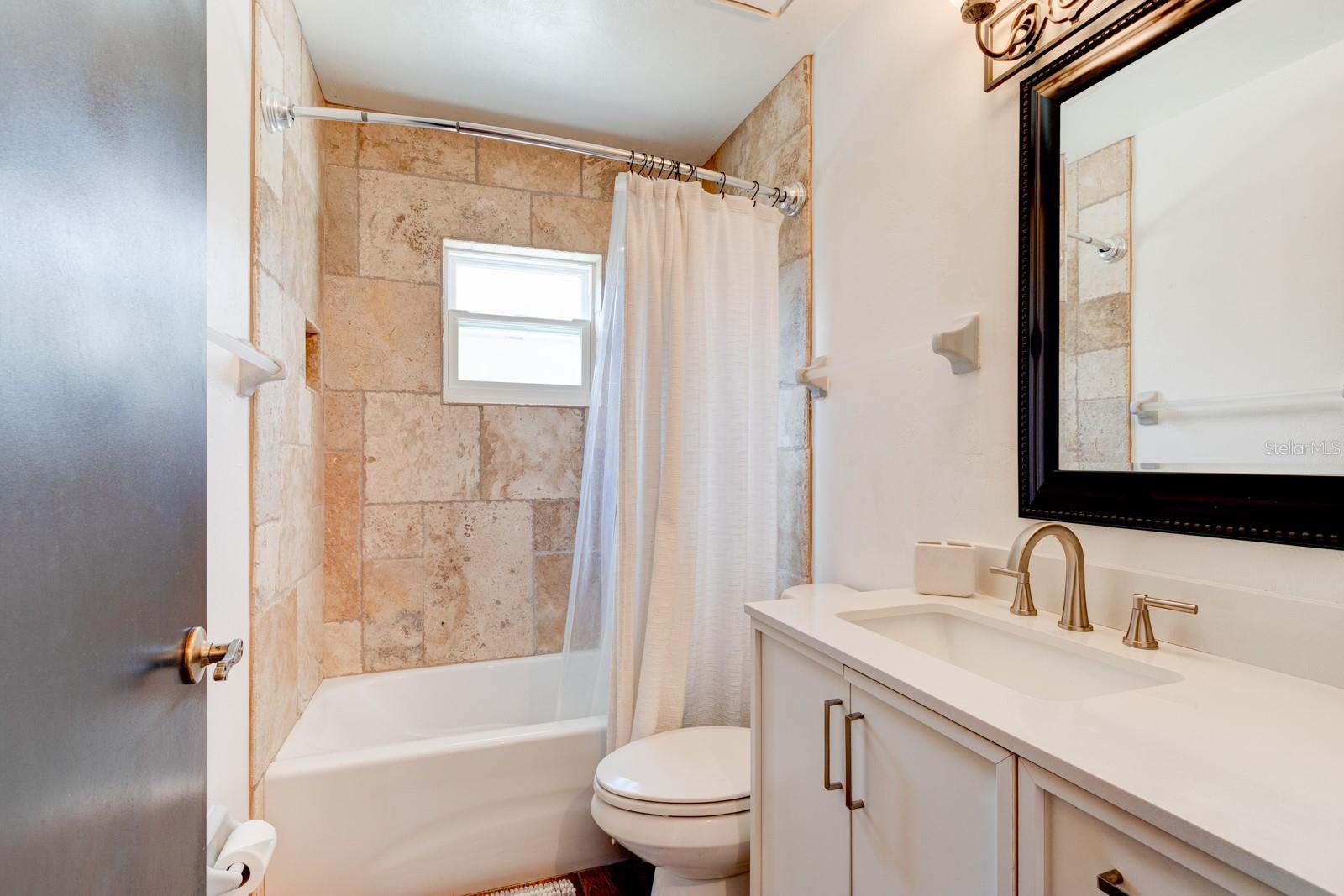 Image 20 of 40 For 117 Azalea Road