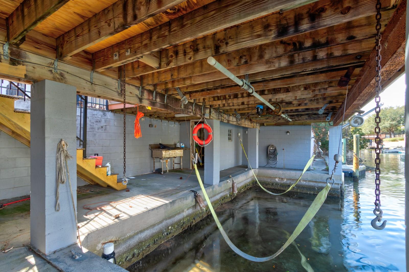 Image 28 of 40 For 117 Azalea Road