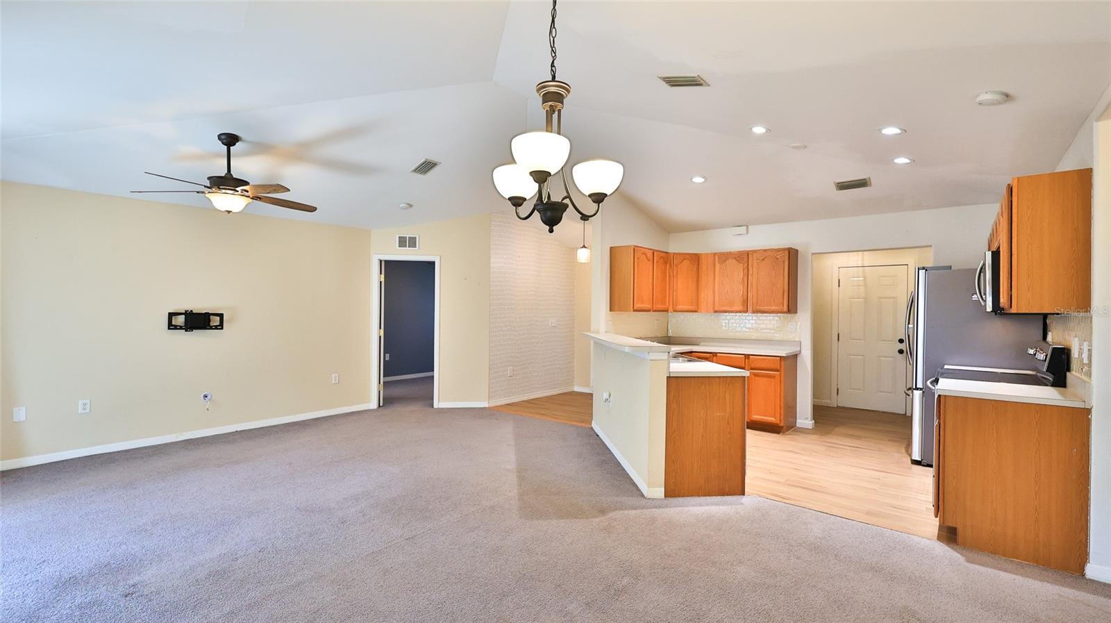 Image 17 of 38 For 2531 Needle Palm Drive