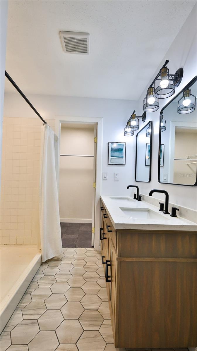 Image 24 of 38 For 2531 Needle Palm Drive