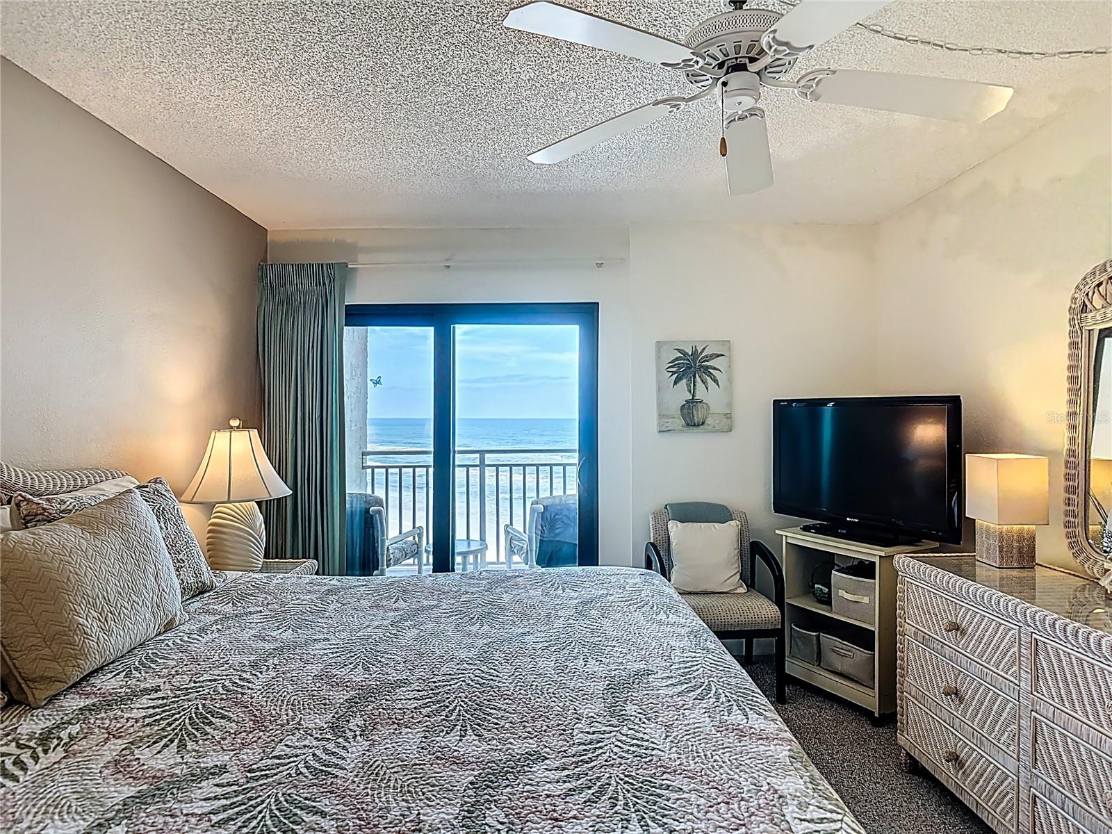 Image 28 of 43 For 5207 Atlantic Avenue 822