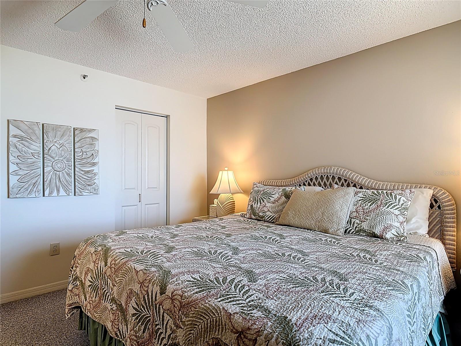 Image 33 of 43 For 5207 Atlantic Avenue 822