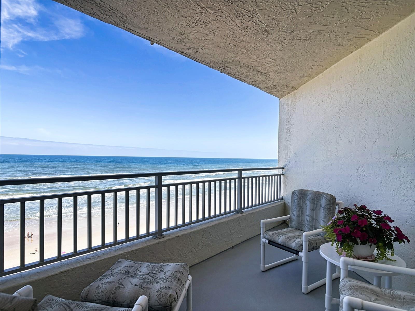 Image 4 of 43 For 5207 Atlantic Avenue 822