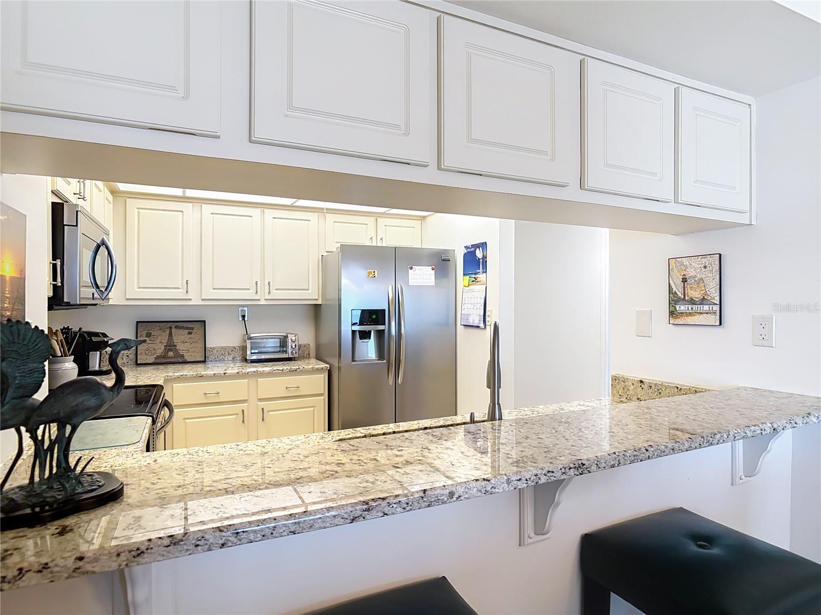 Image 5 of 43 For 5207 Atlantic Avenue 822