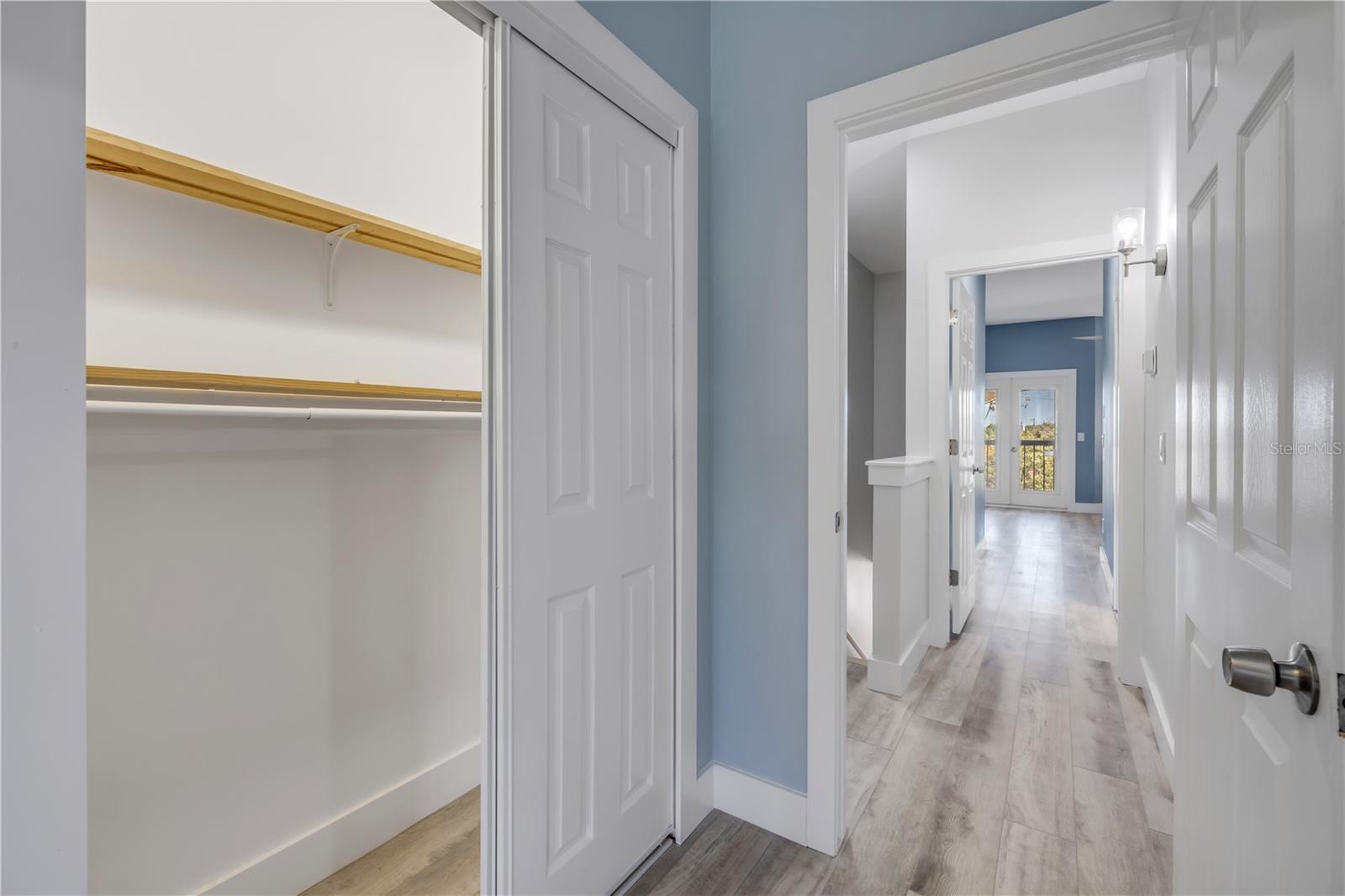 Image 29 of 80 For 135 Marina Bay Drive