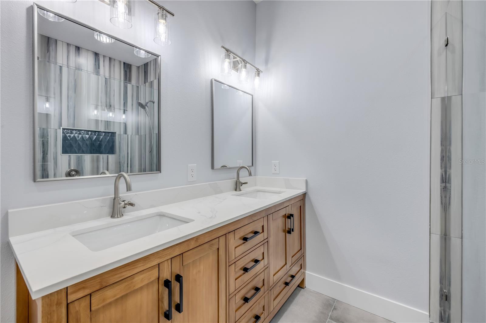 Image 32 of 80 For 135 Marina Bay Drive