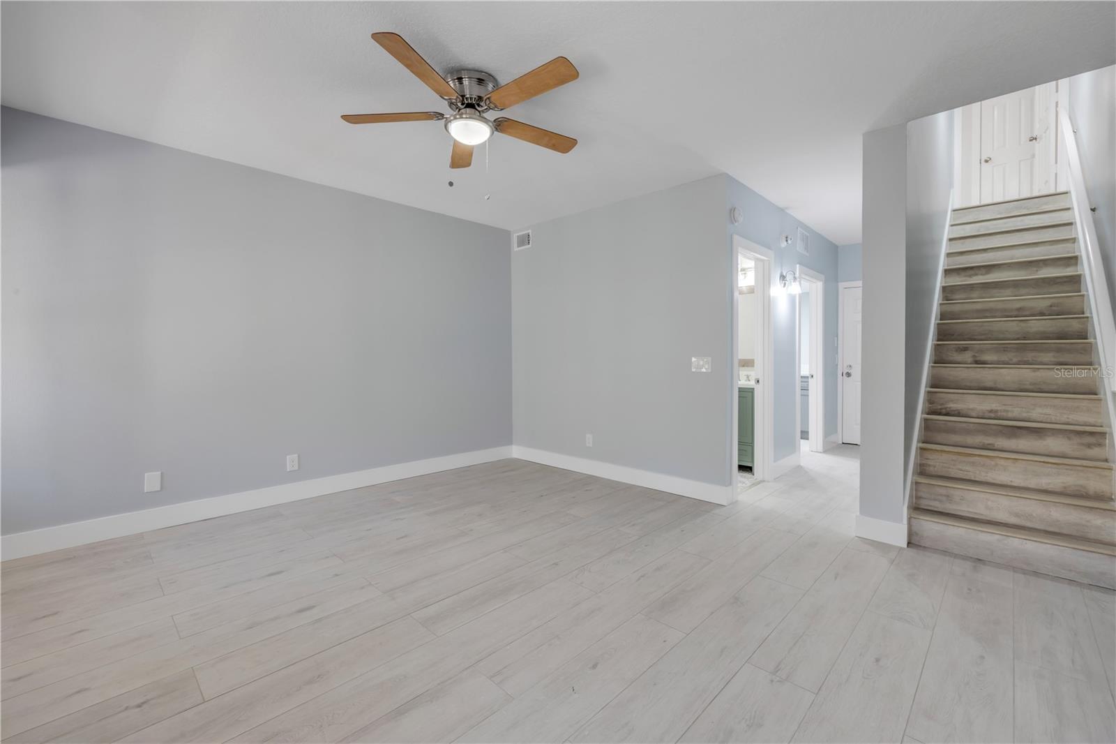 Image 42 of 80 For 135 Marina Bay Drive