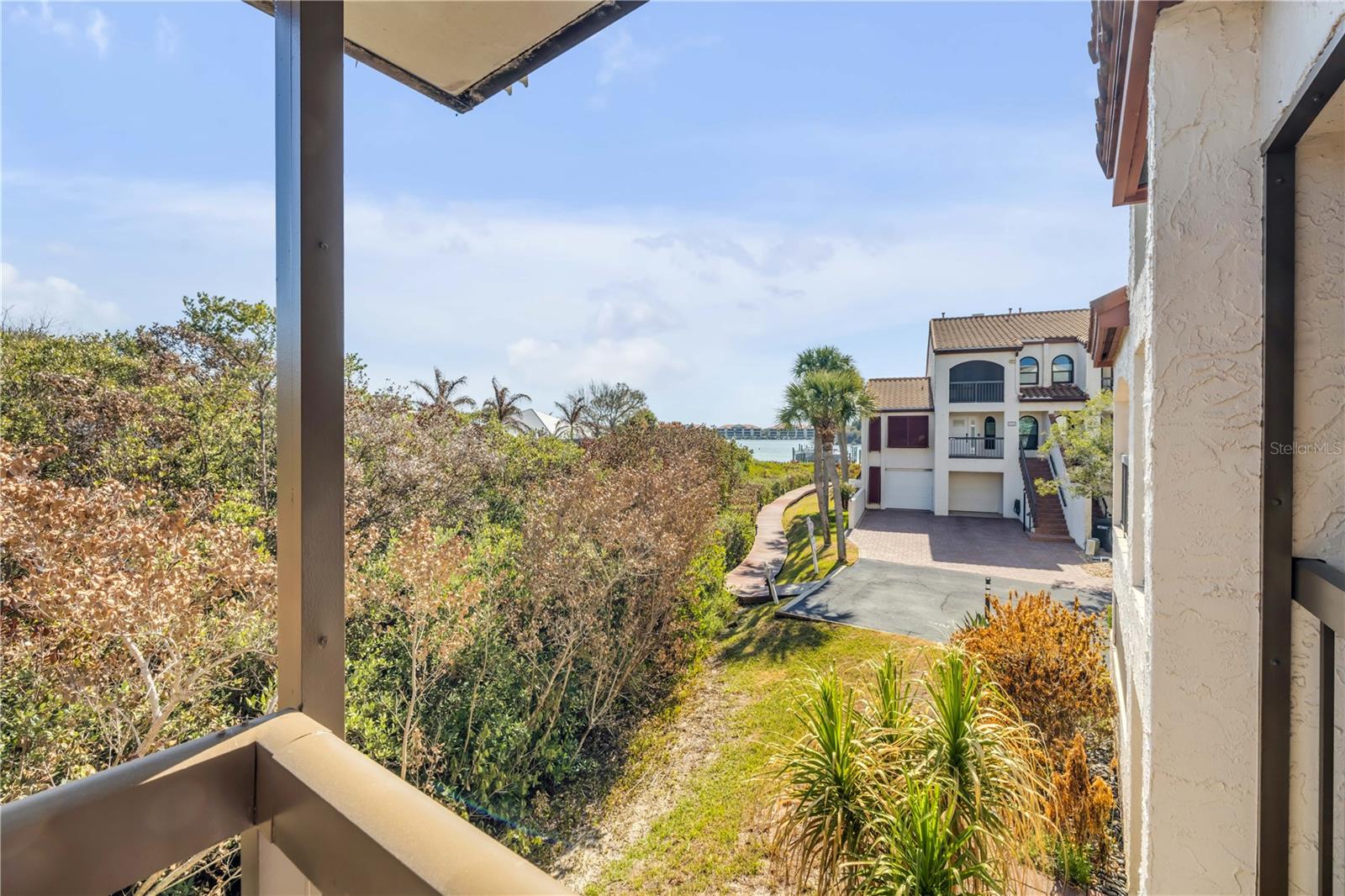 Image 62 of 80 For 135 Marina Bay Drive