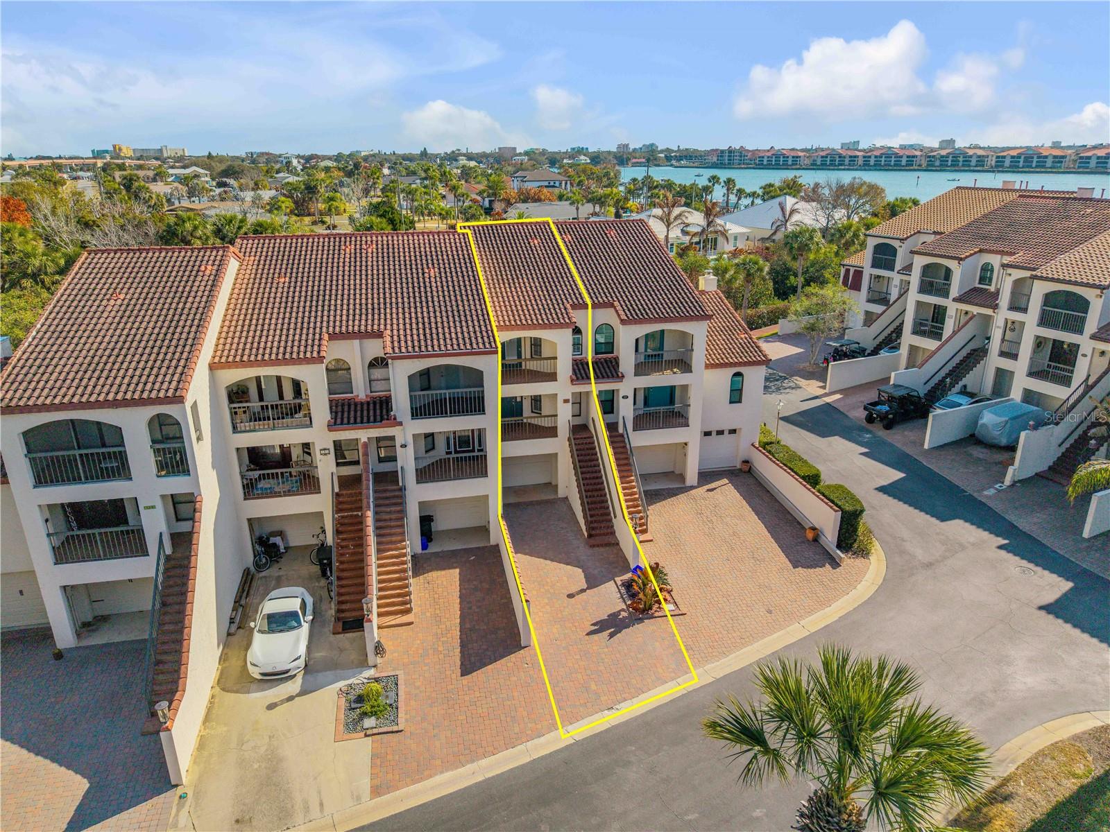 Image 8 of 80 For 135 Marina Bay Drive