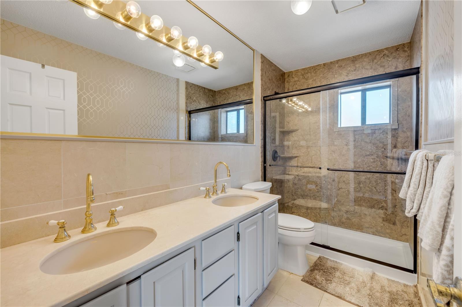 Image 50 of 99 For 102 Via Duomo