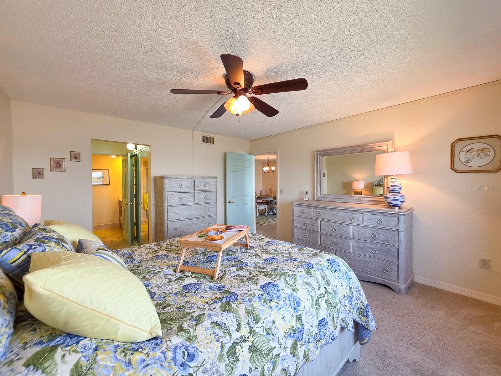 Image 24 of 61 For 3606 Peninsula Drive 208