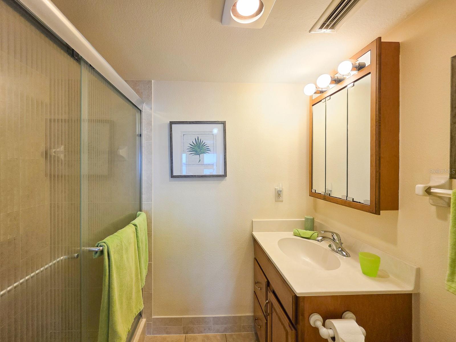 Image 27 of 61 For 3606 Peninsula Drive 208