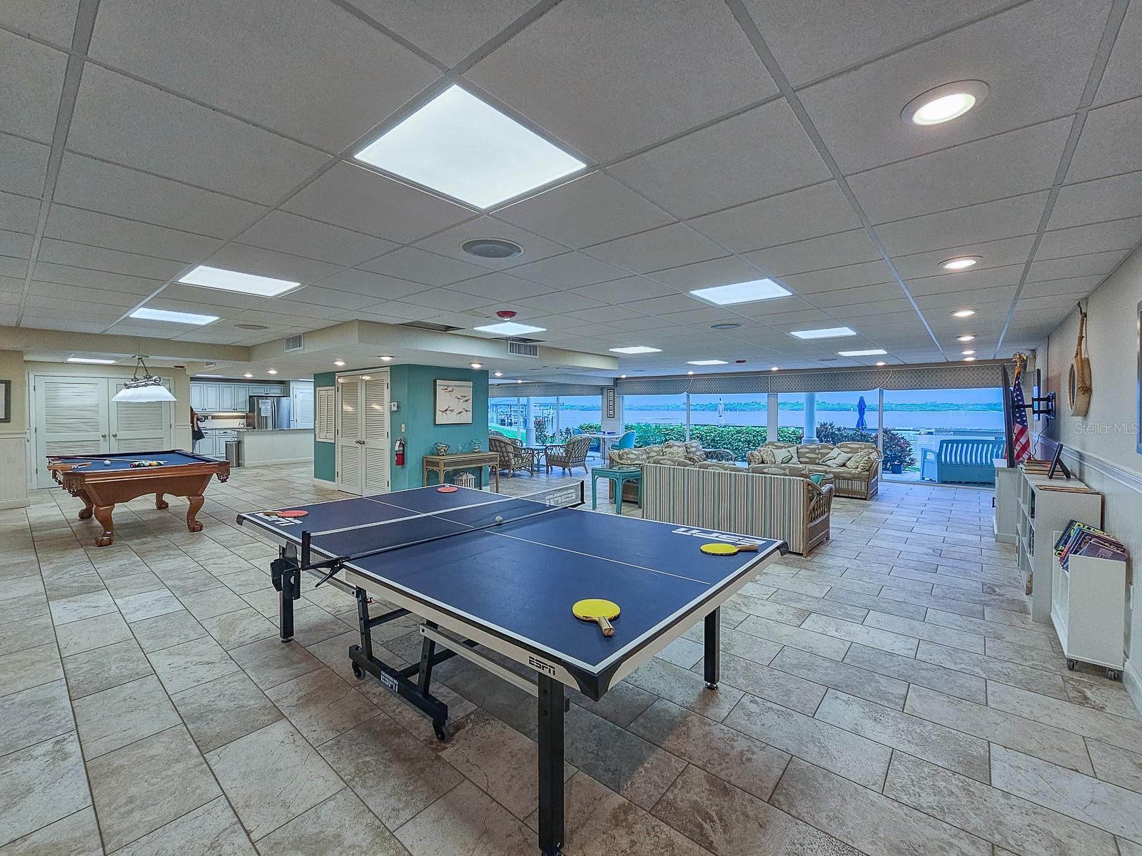 Image 48 of 61 For 3606 Peninsula Drive 208