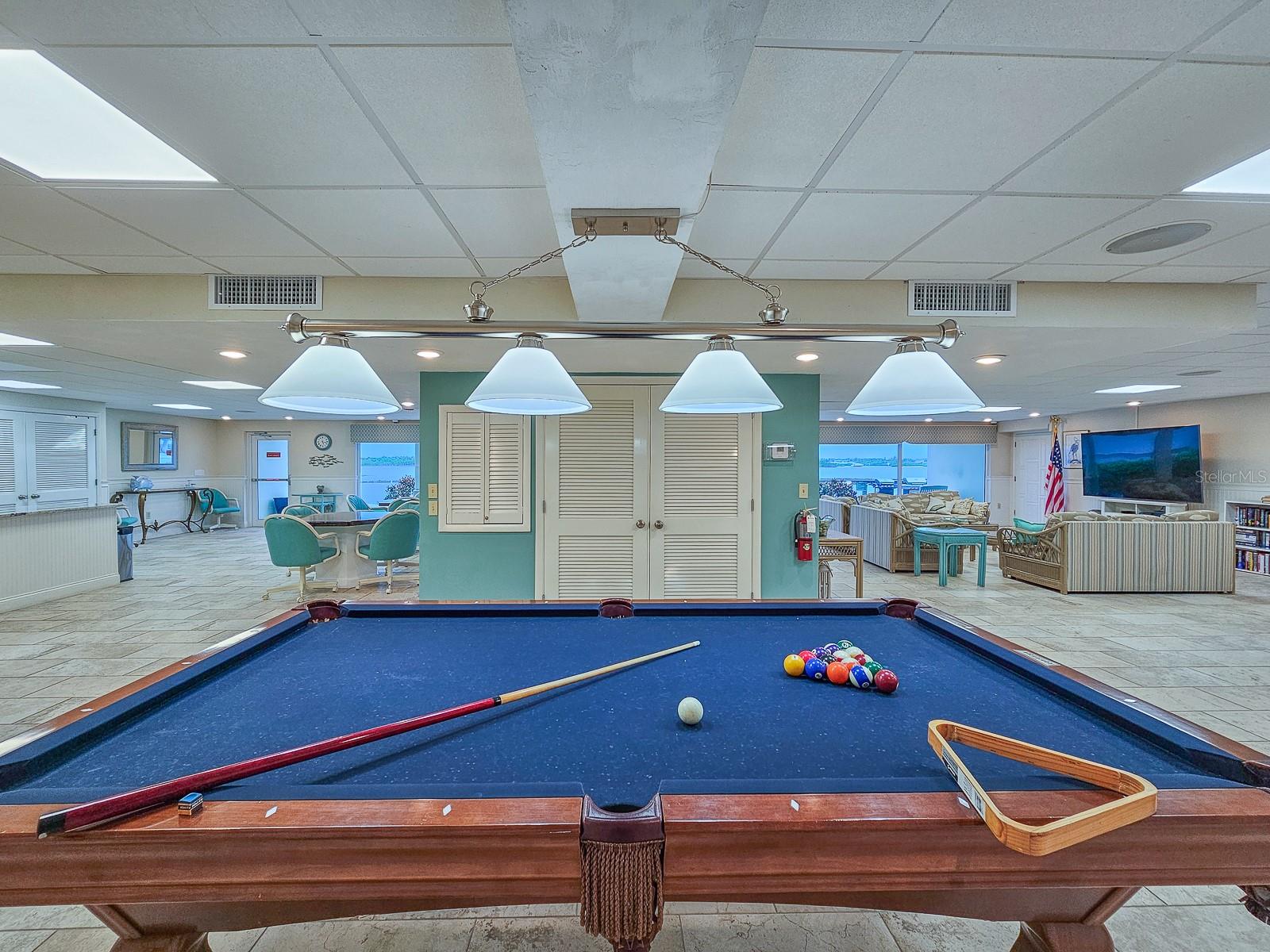 Image 49 of 61 For 3606 Peninsula Drive 208