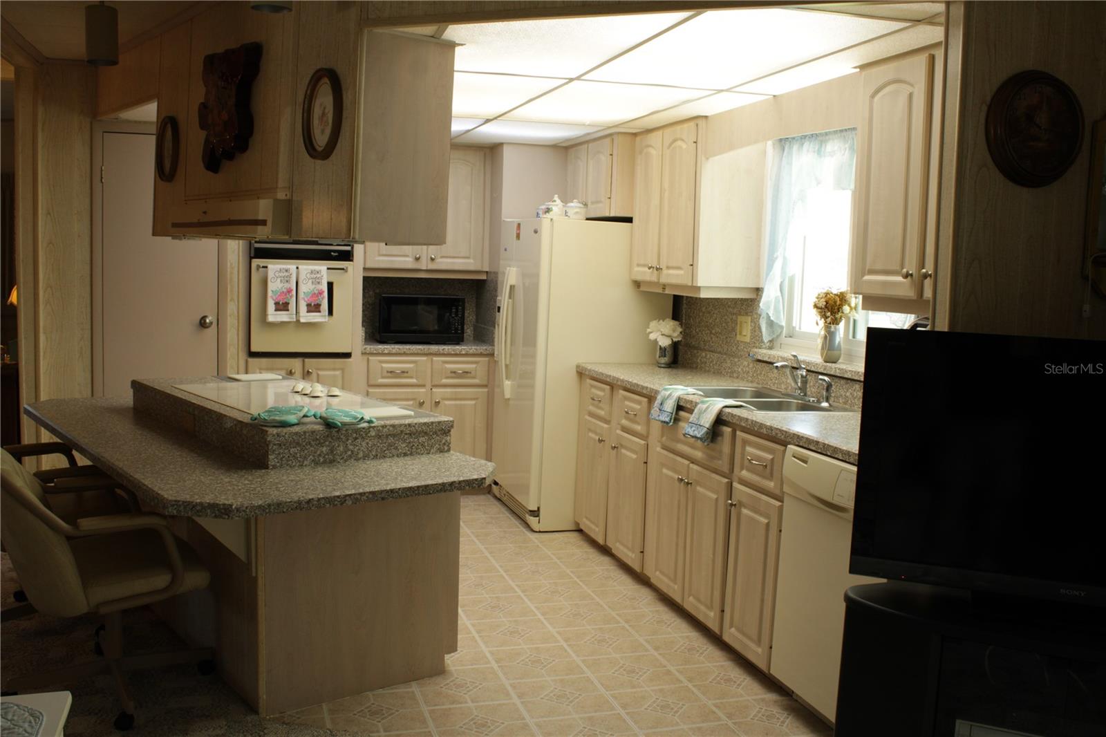 Image 36 of 42 For 167 Indian River Drive N