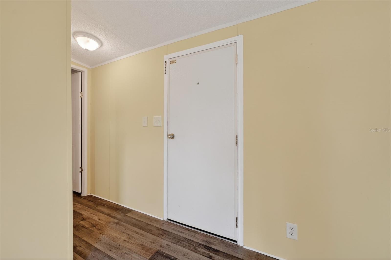 Image 30 of 47 For 153 Gary Avenue