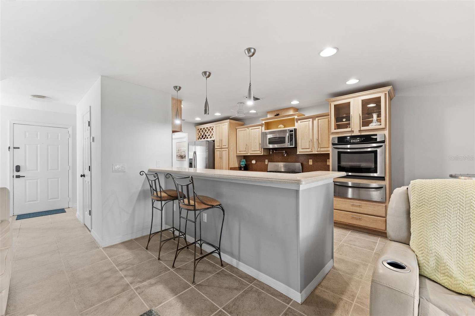 Image 10 of 41 For 178 Bluefish Place 5-10