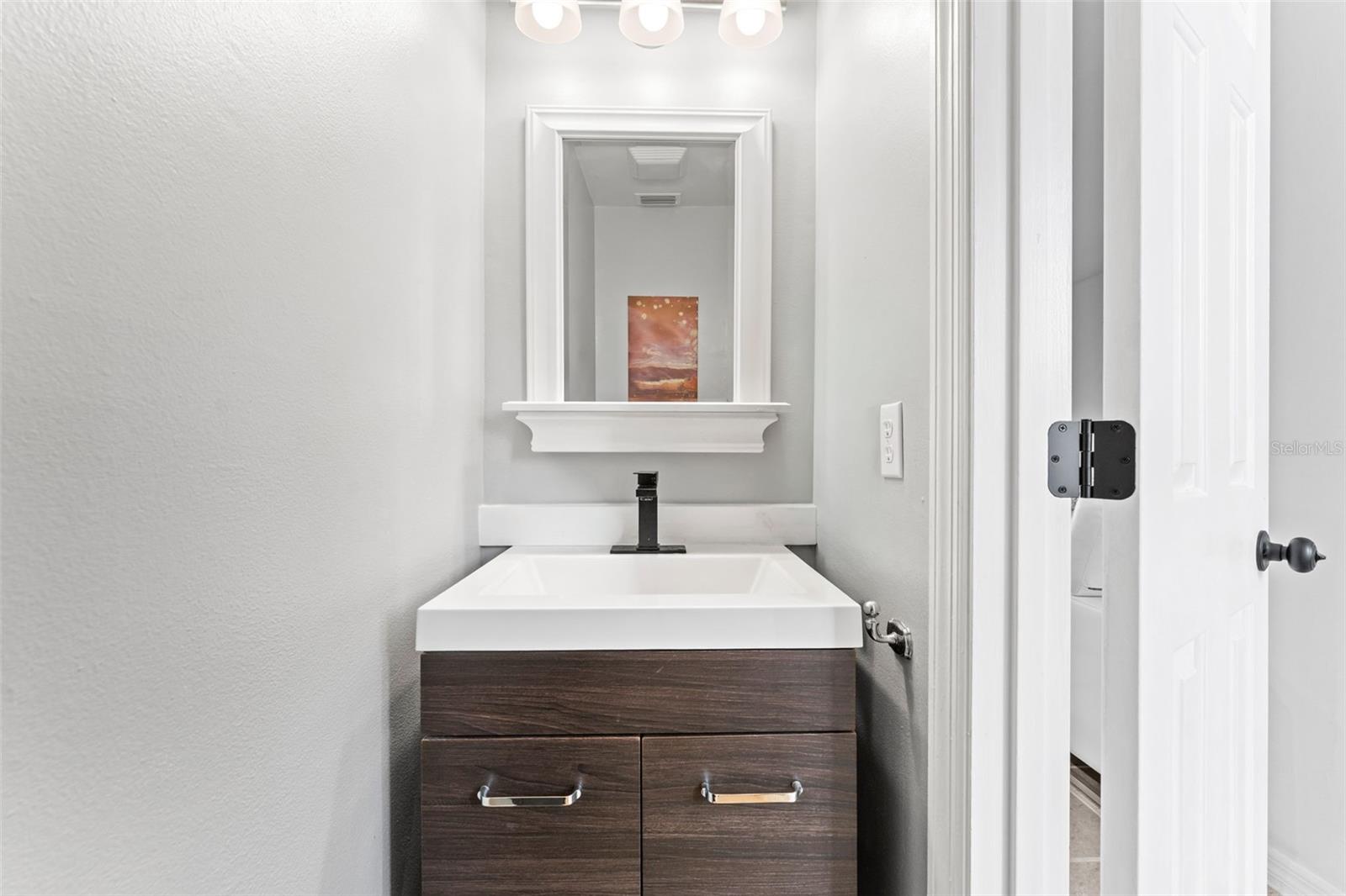 Image 17 of 41 For 178 Bluefish Place 5-10