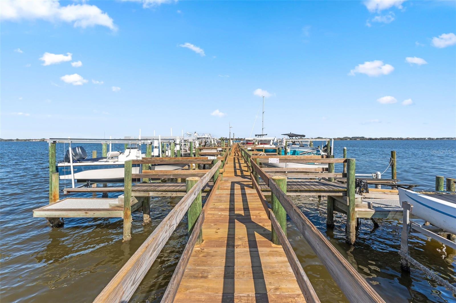 Image 31 of 41 For 178 Bluefish Place 5-10