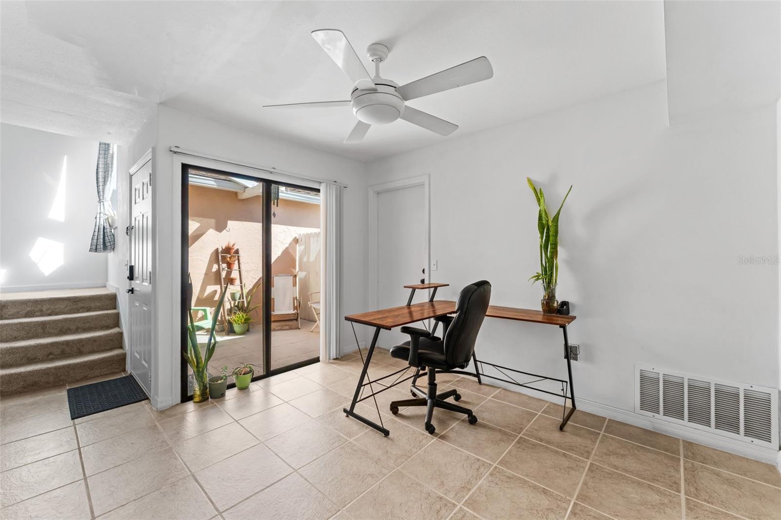 Image 8 of 41 For 178 Bluefish Place 5-10