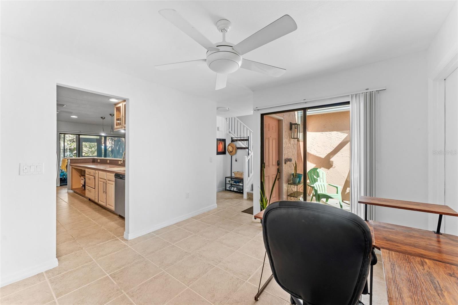 Image 9 of 41 For 178 Bluefish Place 5-10