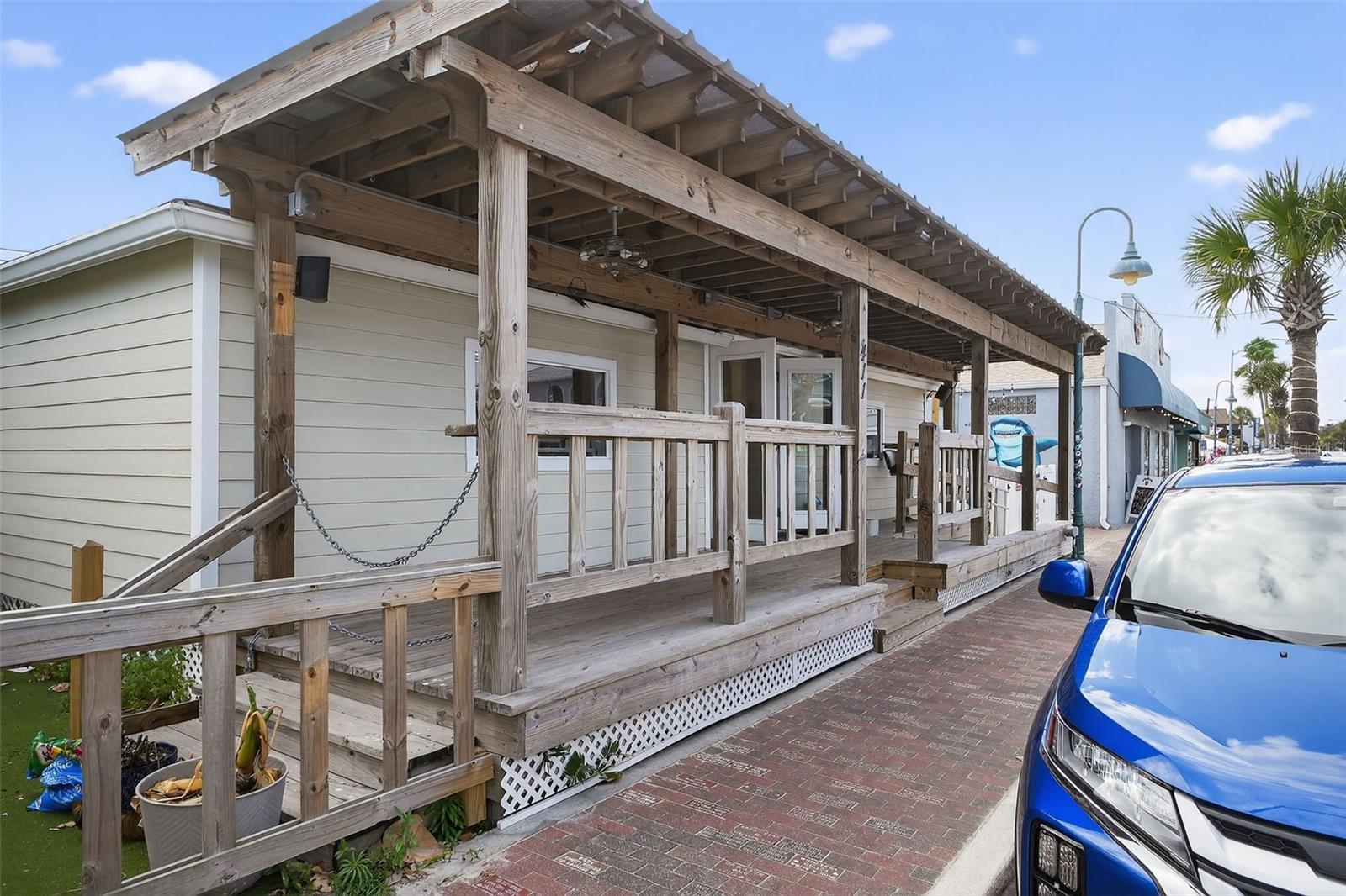 Image 2 of 44 For 411 Flagler Avenue 1