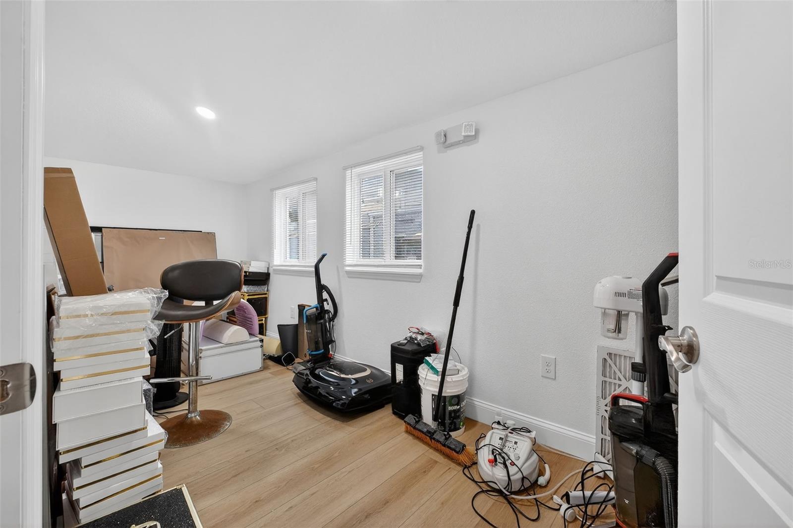 Image 20 of 44 For 411 Flagler Avenue 1