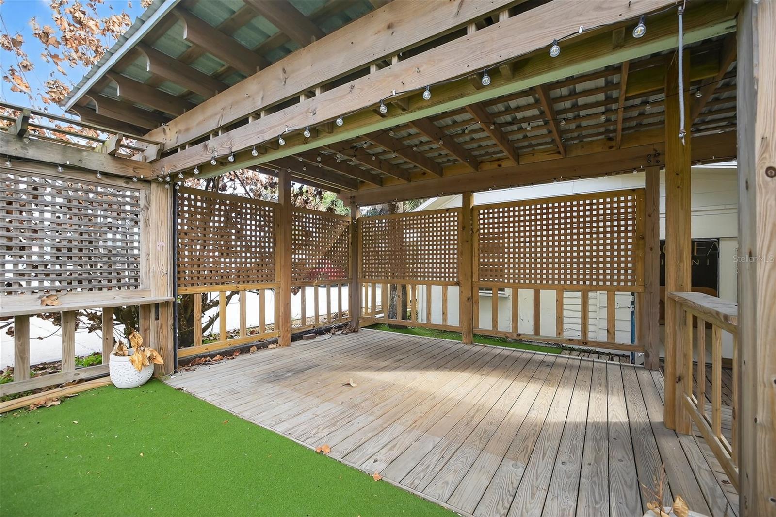 Image 24 of 44 For 411 Flagler Avenue 1