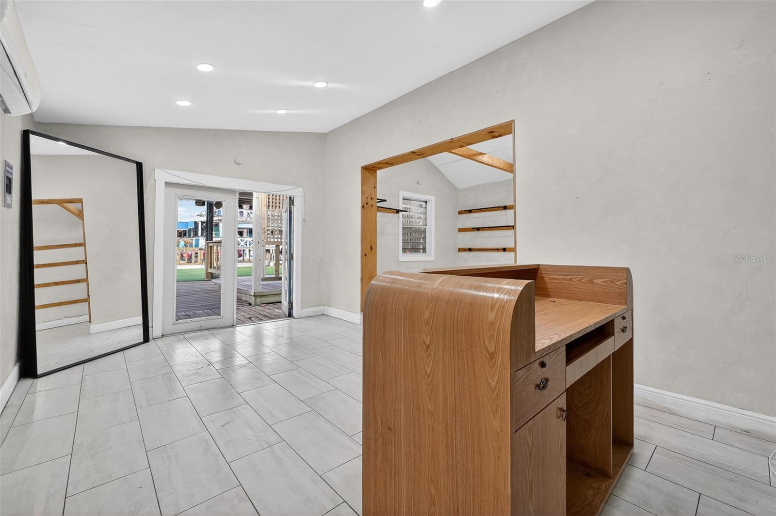 Image 28 of 44 For 411 Flagler Avenue 1