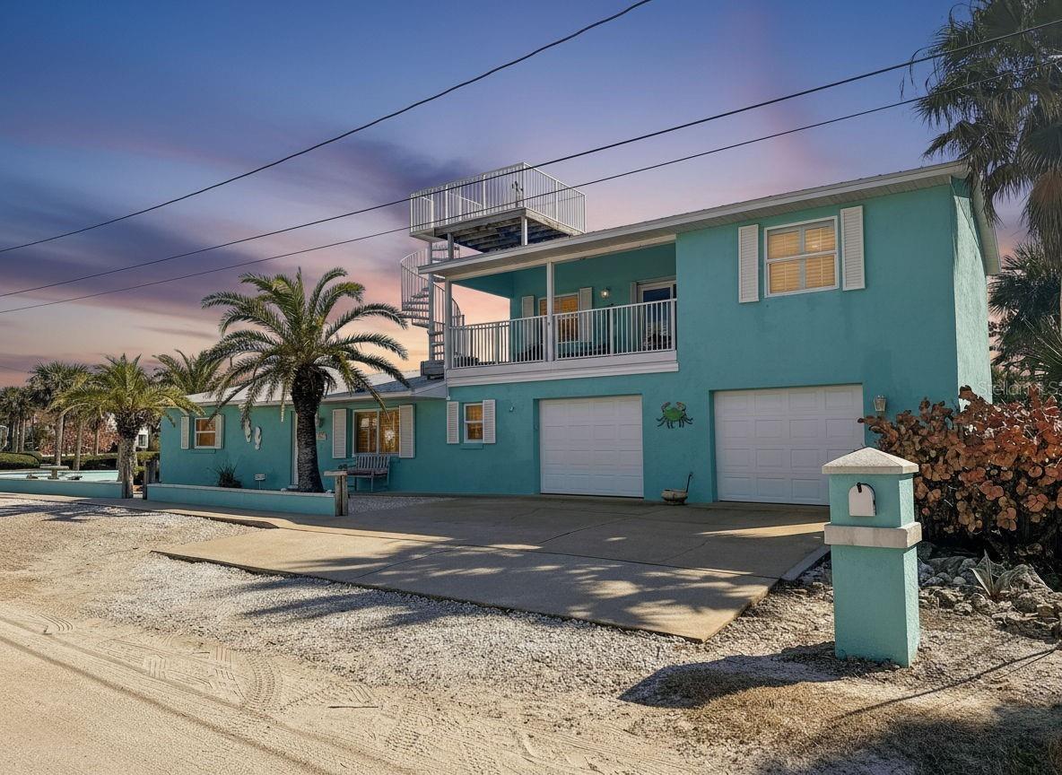 Image 2 of 68 For 923 Locust Street